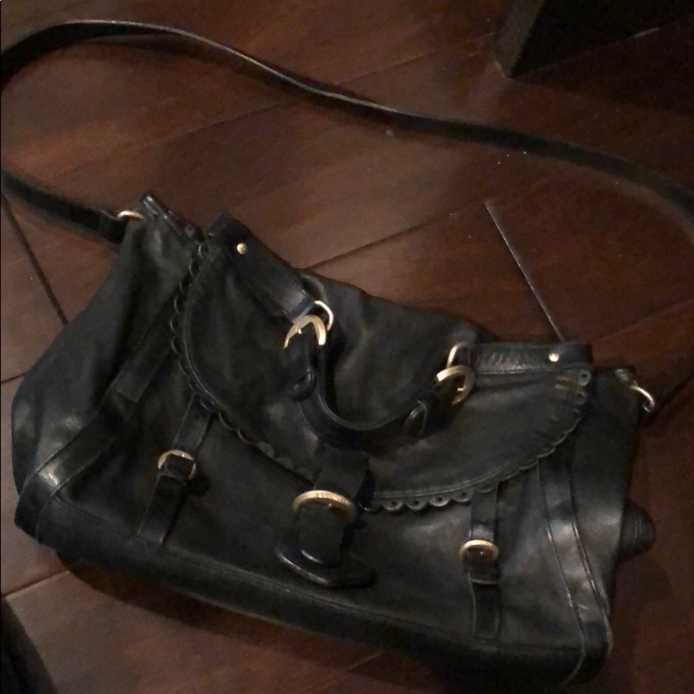 Shoulder bag with handle